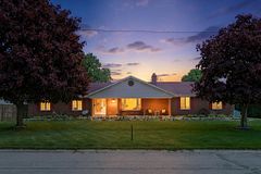 8 Causyn Avenue, Norfolk, ON N0E 1G0