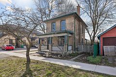 457 Bolivar Street, Peterborough, ON K9J 4R3