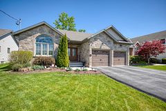 3270 Thunder Bay Road, Fort Erie, ON L0S 1N0