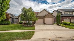 424 Lakeview Drive, Woodstock, ON N4T 1V3