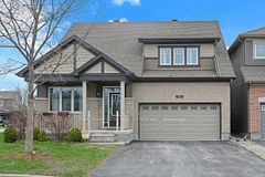 101 Red Rock Lane, Barrhaven, ON K2J 6H2
