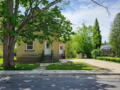 471 9TH Street, Hanover, ON N4N 1M1