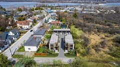 2725 Rowatt Street, Britannia - Lincoln Heights and Area, ON K2B 5W4