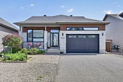 124 Lyon Street, Russell, ON K0A 1W0