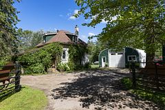 2322 Old Muskoka Road, Huntsville, ON P0B 1M0