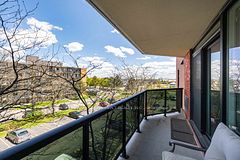 9 Bonheur Court 401, Brantford, ON N3P 1Z5