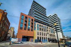 1 Jarvis Street 1121, Hamilton, ON L8R 3J2