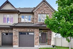 2 Duncanville Street, Russell, ON K4R 1E5