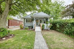 7 Pinehill Road, St. Catharines, ON L2R 3R6