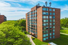 180 Limeridge Road W 103, Hamilton, ON L9C 7H7