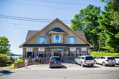 1066 Main Street, Lake of Bays, ON P0C 1E0