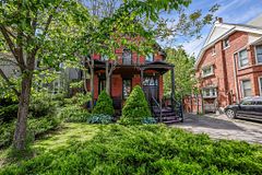 100 Wentworth Street S, Hamilton, ON L8N 2Y9