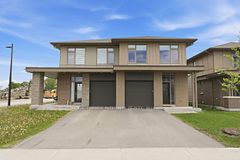 862 Moses Tennisco Street, Manor Park - Cardinal Glen and Area, ON K1K 5A2