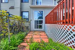 27 Danaher Drive, Barrhaven, ON K2J 3Y5