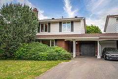 825 De Salaberry Street, Beacon Hill North - South and Area, ON K1J 6Y5