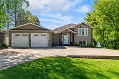 438 Ross Street, Huron-Kinloss, ON N0G 2H0