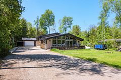 296 Bryant Street, South Bruce Peninsula, ON N0H 2T0