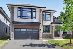 950 Islington Way, Leitrim, ON K1A 0T7
