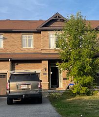 415 Arncliffe Avenue, Kanata, ON K2W 0B6