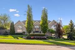 20 E Bonniewood Drive, Mapleton, ON N0G 1P0