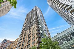 40 Nepean Street 2102, Ottawa Centre, ON K2P 0X5