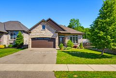 11 Cottonwood Street, Norfolk, ON N0E 1Y0