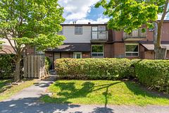 402 Montfort Street 9, Vanier and Kingsview Park, ON K1L 8G7