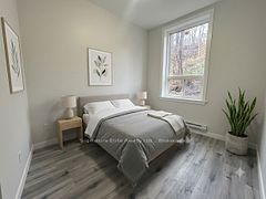372 Darling Street 4, Brantford, ON N3S 3Y5