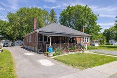 45 Graham Street W, Greater Napanee, ON K7R 2J6