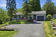 925 HIGHWAY 6 N, Hamilton, ON L8N 2Z7