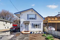95 Ste Cecile Street, Vanier and Kingsview Park, ON K1L 5L4