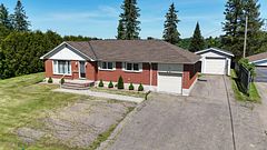 11837 Round Lake Road, Laurentian Valley, ON K8A 6W8