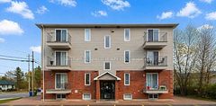 902 Notre Dame Street 100B, Russell, ON K0A 1W0