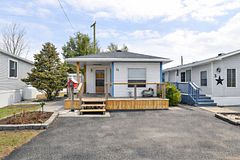311 Dundas Street E 31, Quinte West, ON K8V 1M1