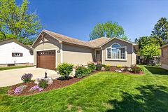 86 Huron Street W, South Huron, ON N0M 1S2