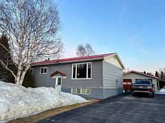 14 Lloyd Irwin Street, Marathon, ON P0T 2E0