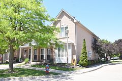 2 Harbour Drive 17, Hamilton, ON L8E 6B1