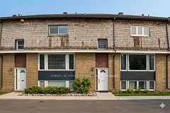 765 Springland Drive B, Billings Bridge - Riverside Park and Area, ON K1V 6L9