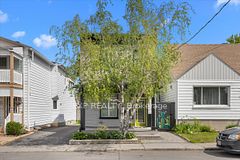 185 Deschamps Avenue, Vanier and Kingsview Park, ON K1L 5Z3