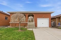 26 Adorn Court, Hamilton, ON L8E 3N2