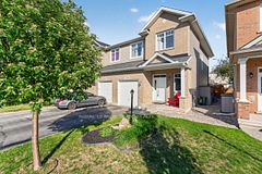 336 Glenbrae Avenue, Kanata, ON K2W 0C2