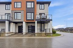 933 Sarnia Road, London North, ON N6H 0J7