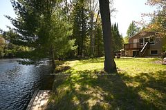 1072 Holiday Park Drive, Bracebridge, ON P1L 1W9