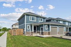 4 VIGER Drive, Welland, ON L3B 0E3