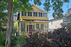 506 Wentworth Avenue, Woodroffe, ON K2B 5K1
