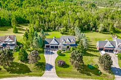 14 Devonleigh Drive, Amaranth, ON L0N 1S5