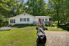 2432 Bathurst 2nd Concession, Tay Valley, ON K7H 3C9