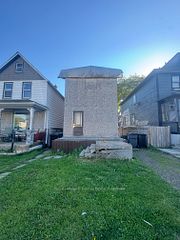 525 McIntosh Street, Thunder Bay, ON P7C 3A1