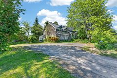 98 Frankford Road, Quinte West, ON K0K 2B0