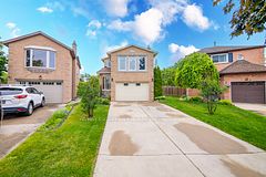43 Puritan Court, Hamilton, ON L8E 4K9
